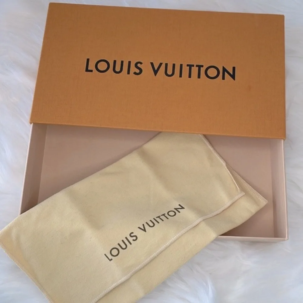 Louis Vuitton Yellow Epi Zippy‎ Wallet